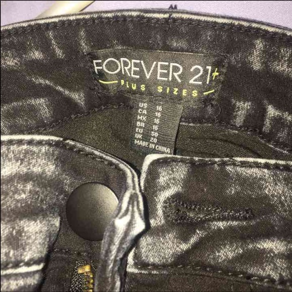 Sold - Picture 4 of 4