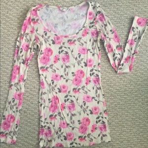 Rose pattern long sleeve