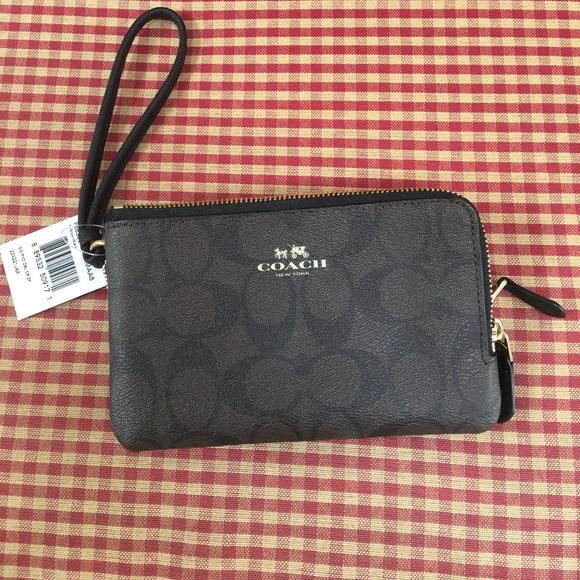 Coach Handbags - NWT COACH wristlet