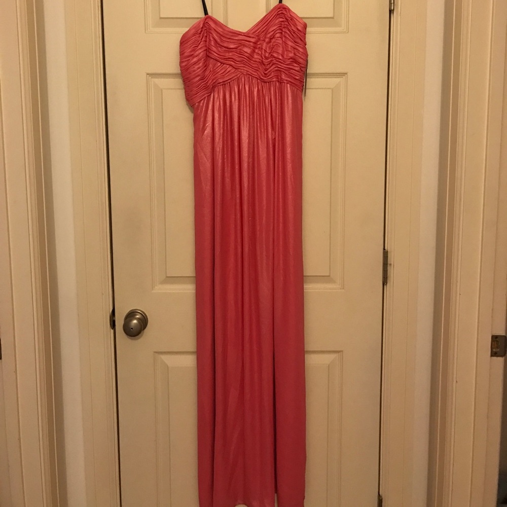 NWT Laundry by Shelli Segal formal dress