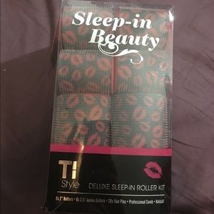 TI Styling sleep in roller set