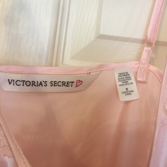 Baby Pink VS Small Satin Crop - Picture 2 of 4