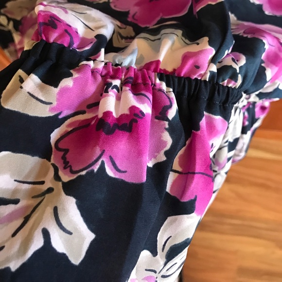 Gone by 8/31 or to Goodwill - Picture 3 of 3