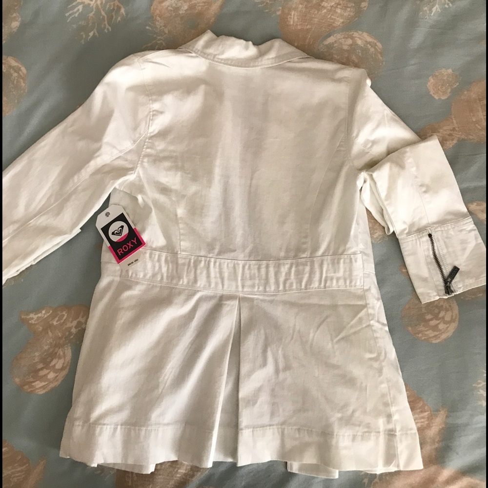 Lightweight Roxy Jacket - Picture 2 of 3