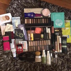 HUGE HIGH END MAKEUP BUNDLE LOT