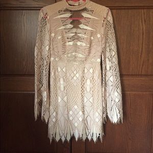 NEW WITH TAGS FREE PEOPLE DECO LACE MINI DRESS