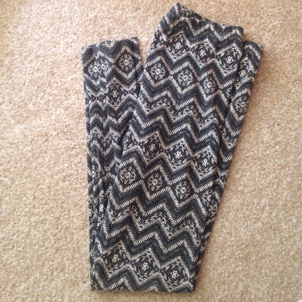 Patterned Leggings