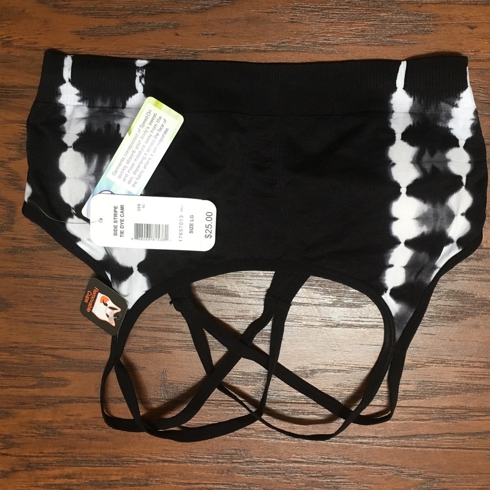 Seamless sports bra