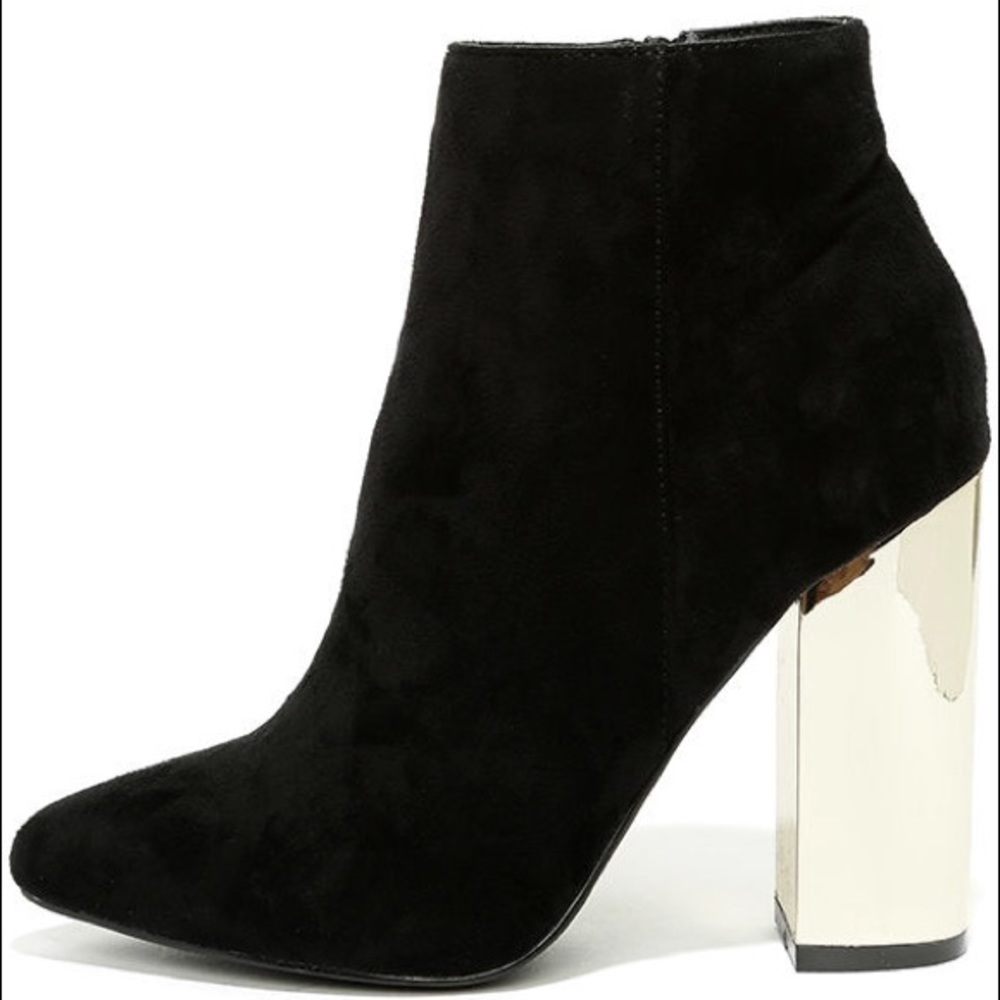 Ashton Black Suede Ankle Booties!