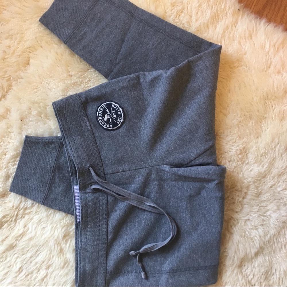Abercrombie and Fitch Crop Skinny Sweatpants