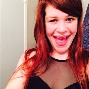 Meet your Posher, Laura