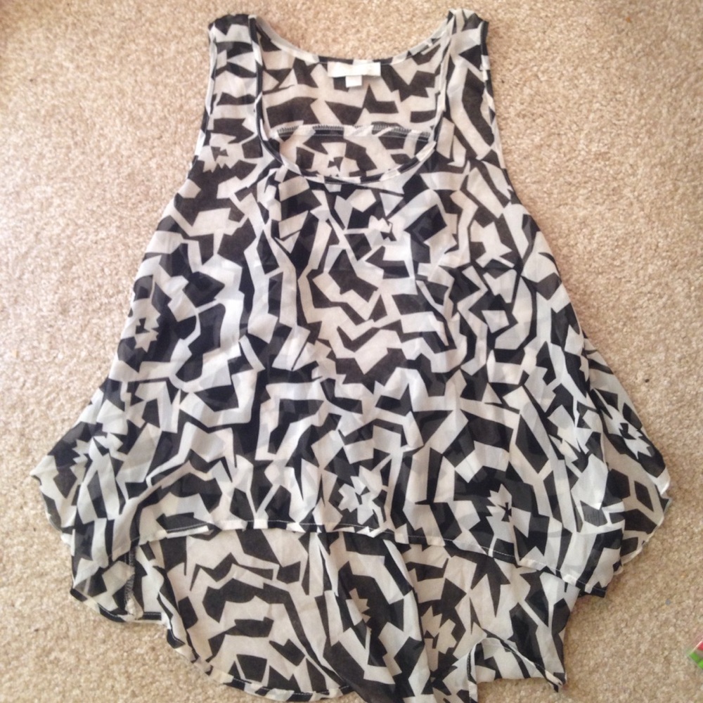 Flowy Black and White Open-Back Tank Top