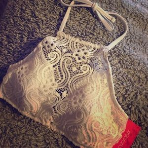 NWT!👙WHITE LACE SWIM TOP