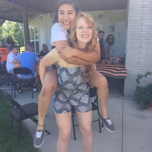 Meet your Posher, Neila