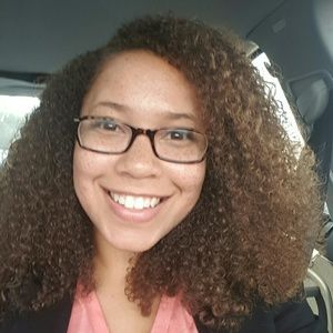 Meet your Posher, Victoria