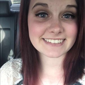 Meet your Posher, Anika