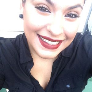 Meet your Posher, Brenda