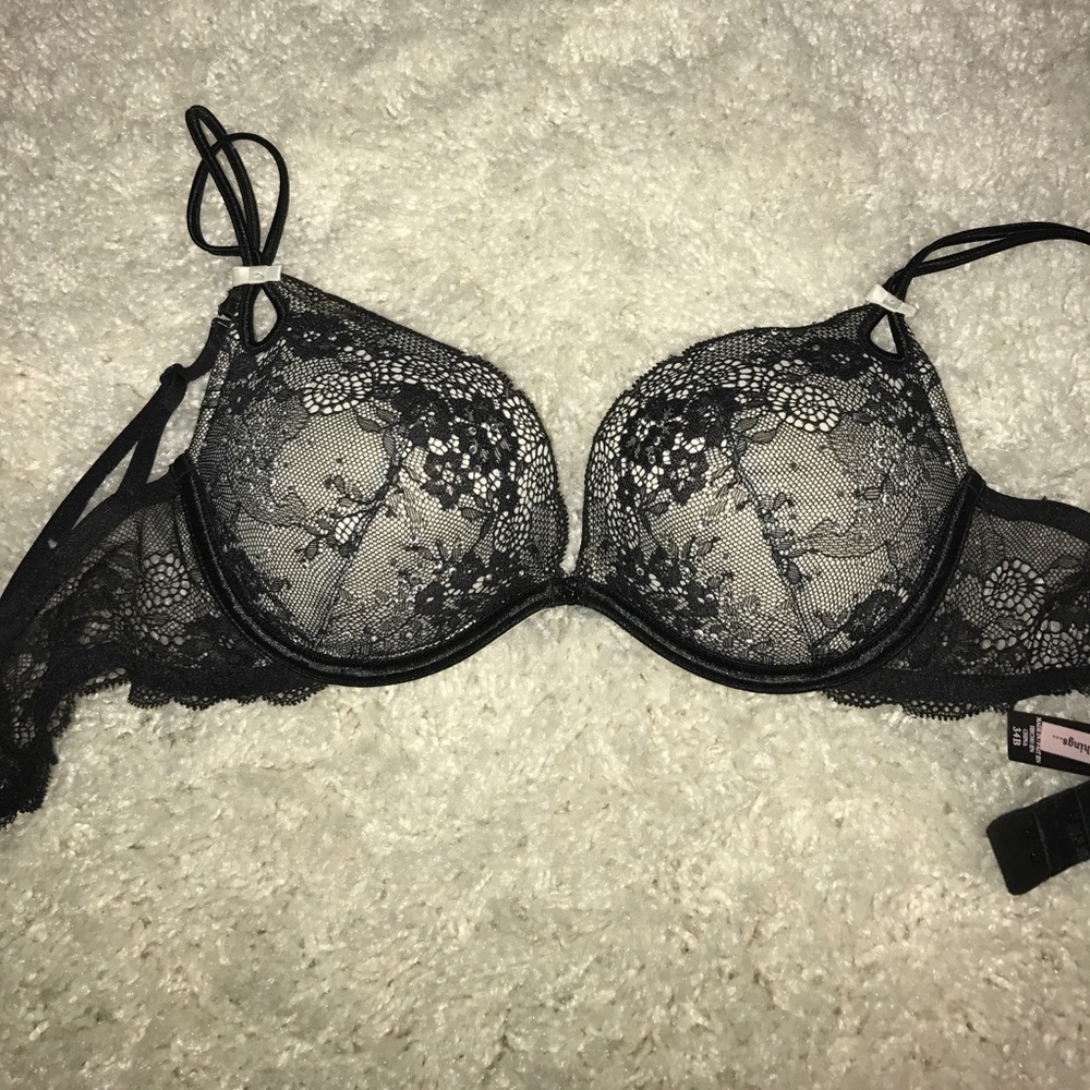 Victoria's Secret black lace padded pushup bra 34b