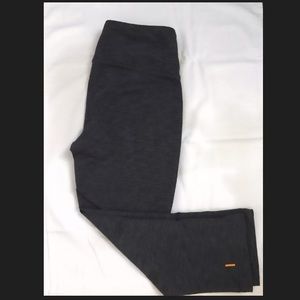Grey Lucy Perfect Core Capri Leggings size M