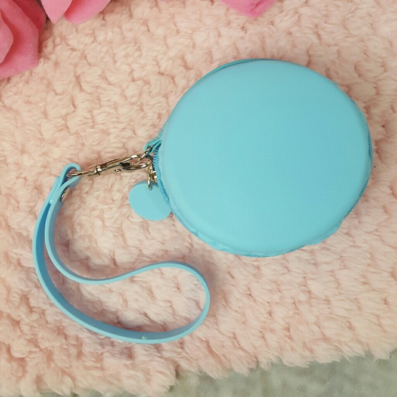 !SALE! Blue Macaroon Cookie Coin Purse Wristlet - Picture 3 of 7