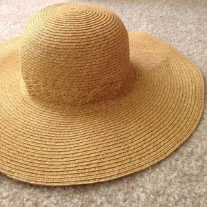 G. H. BASS Floppy Sun Hat