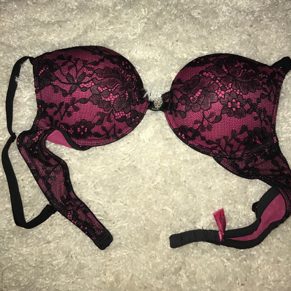 Victoria's Secret padded push-up bra 34b