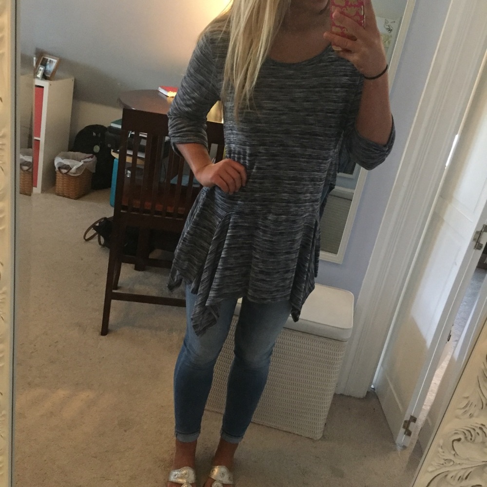 Gray 3/4 Sleeve Sweater