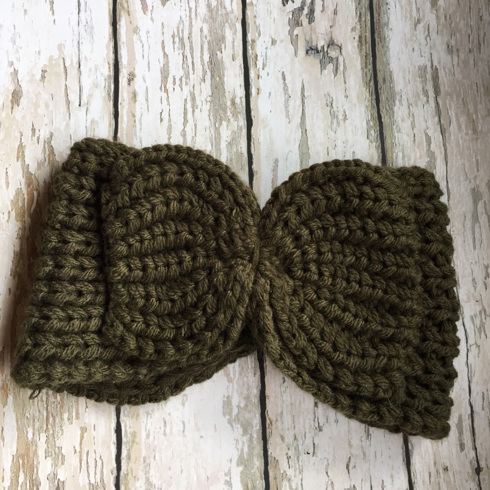 OLIVE GREEN KNITTED HEADBAND WITH BOW