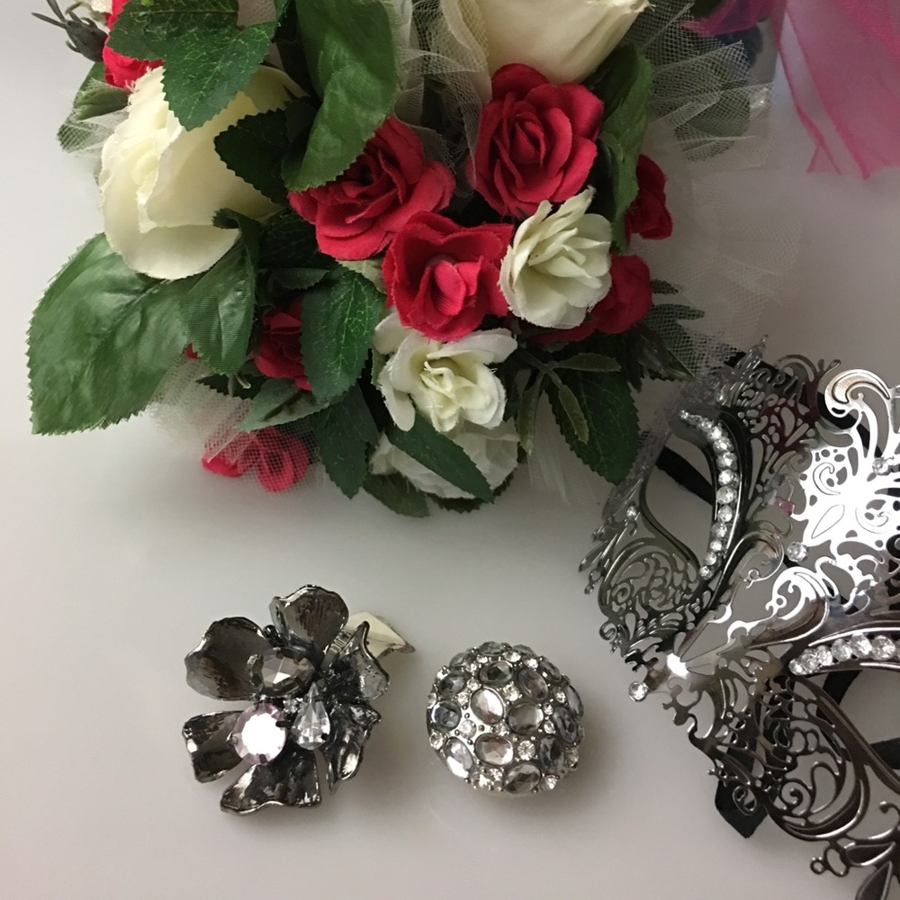 4 for $20 Rhinestone Flower And Dome Rings