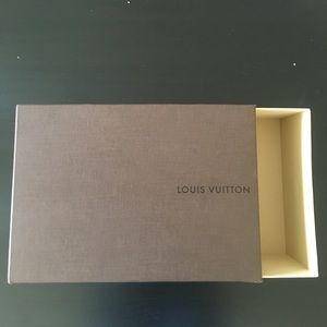 Louis Vuitton medium box