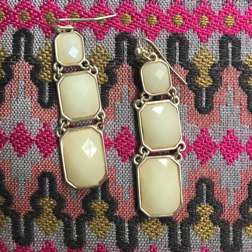 tiered earrings in ivory and gold