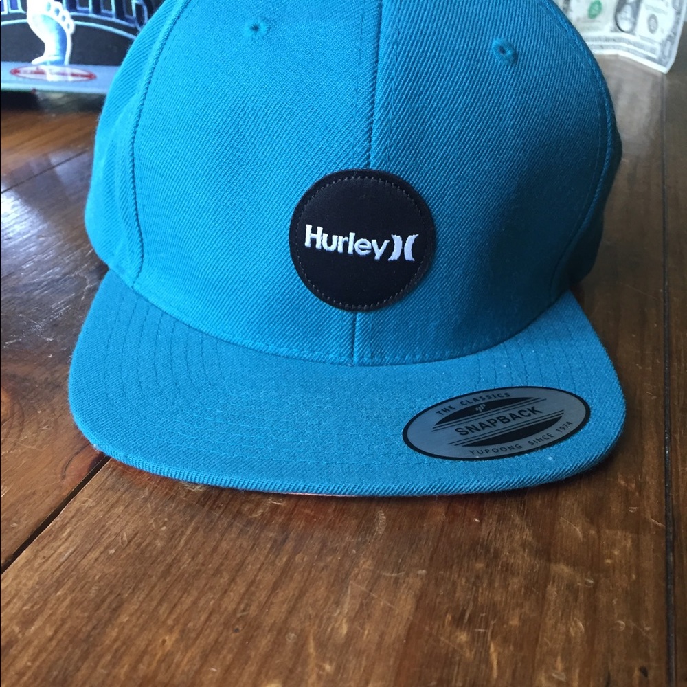 Hurley snap back
