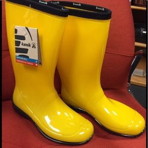 NWT Kamik Heidi rain boots, Sz8