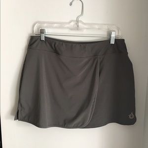 Isis Active Wear Skirt/Shorts, gray, M, Pre-owned