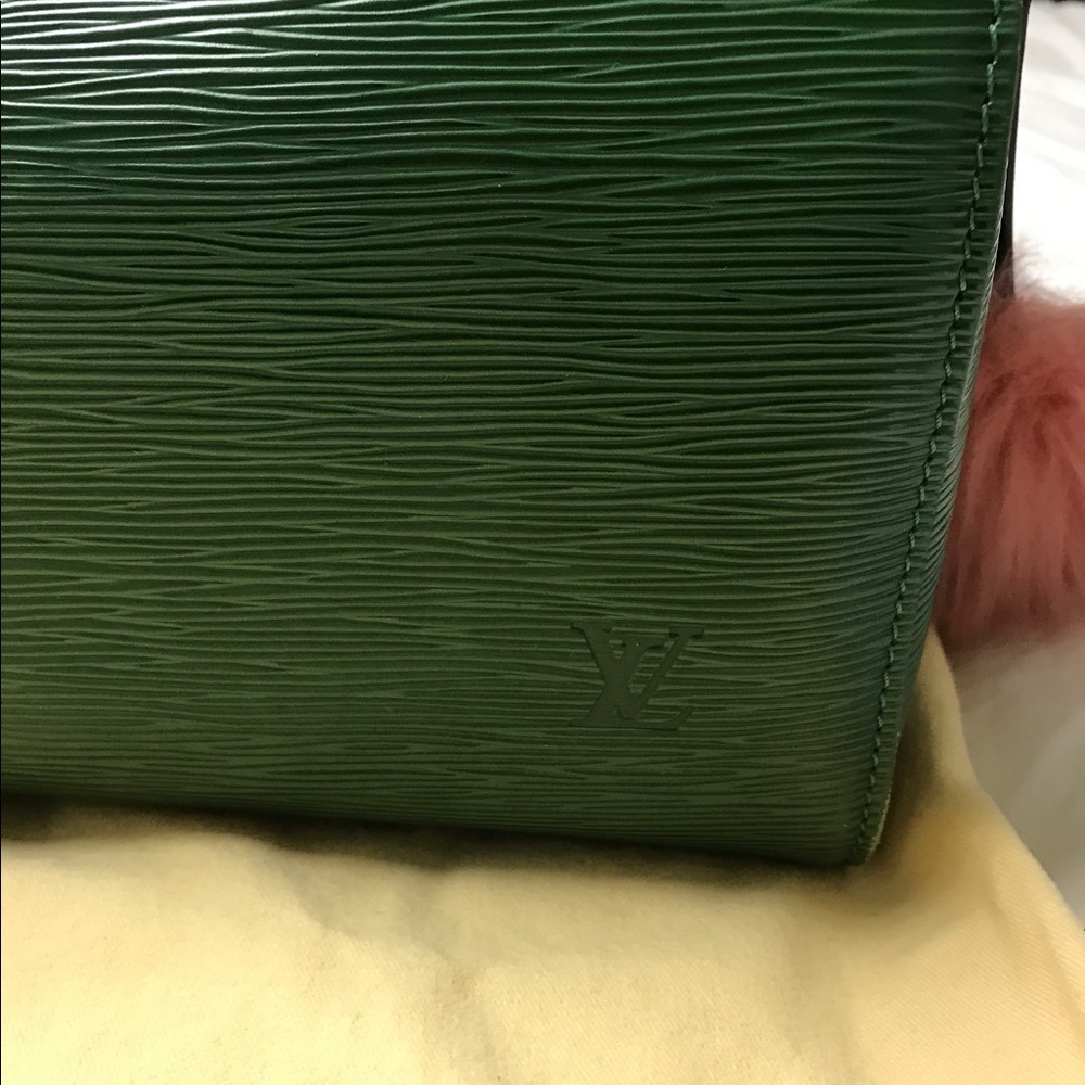 Green Louis  Vuitton