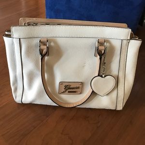 Guess Hangbag White
