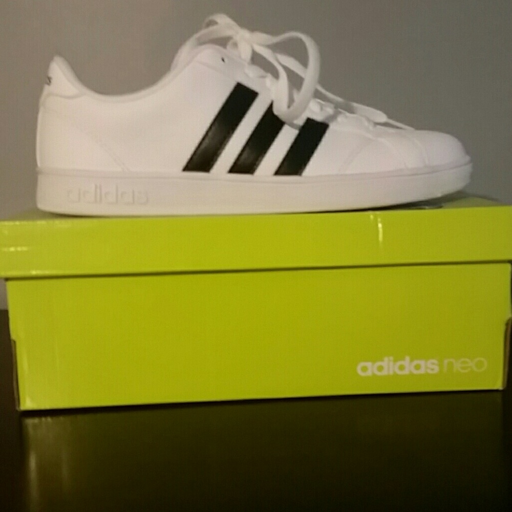 Adidas neo baseline