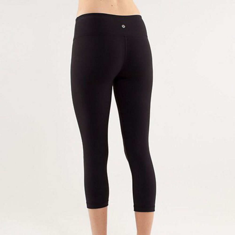 Lululemon Wunder Under Crop