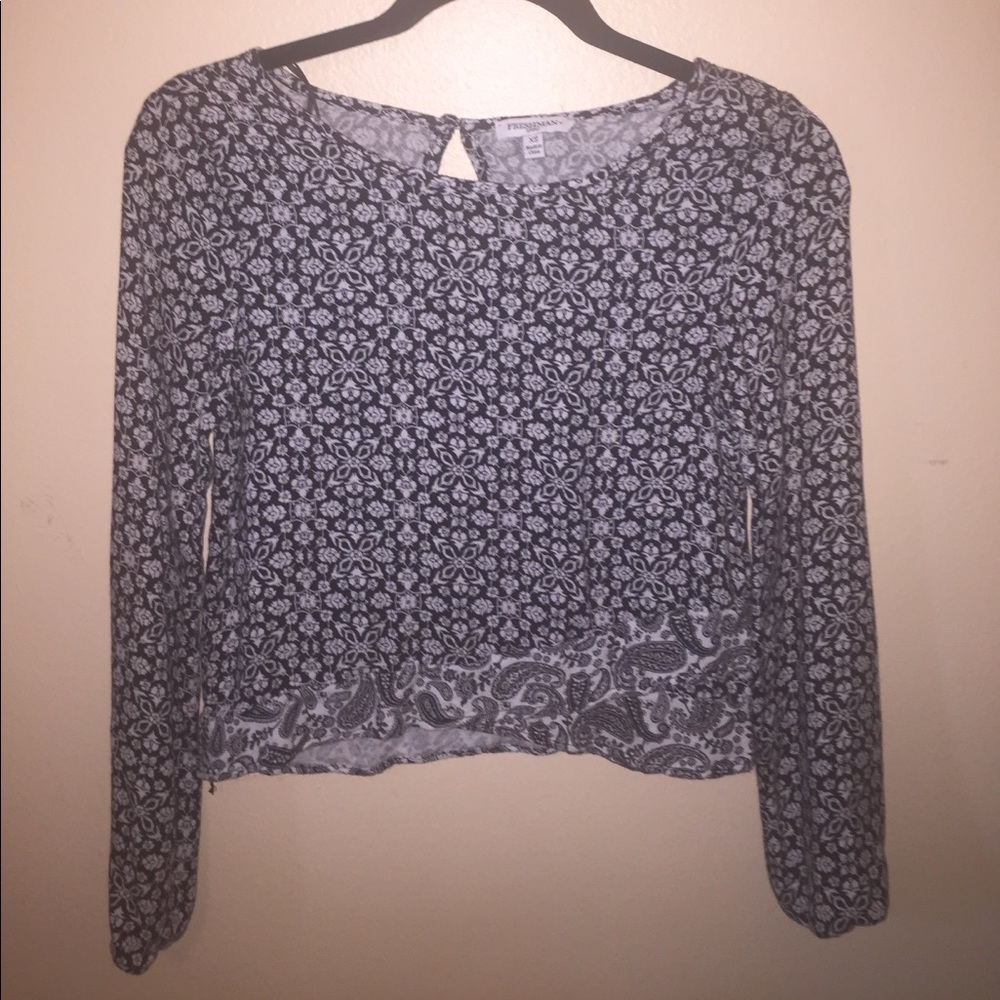 Floral blouse 🖤