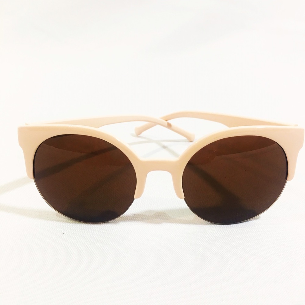 NWT beige nude brown cat eye sunglasses - Picture 1 of 2