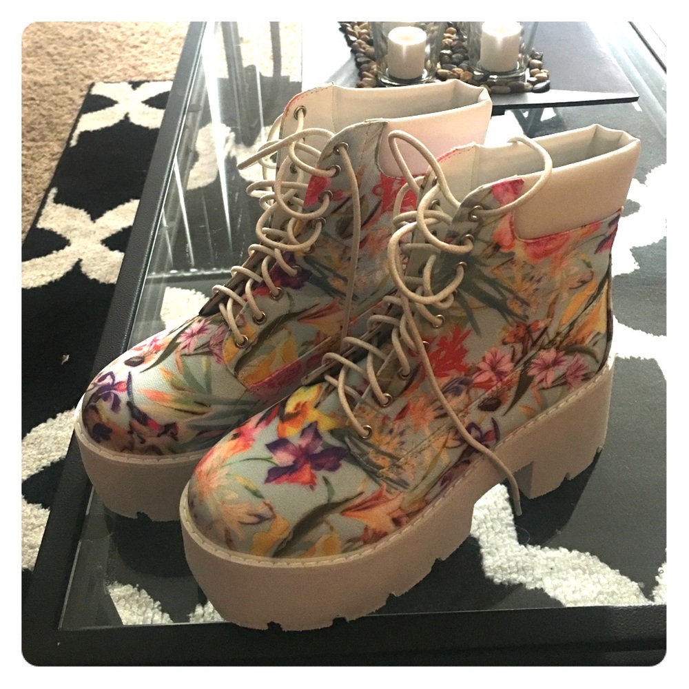 Floral Creeper boots