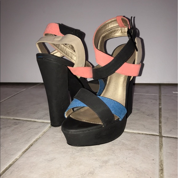 Charlotte Russe strappy heeled sandal - Picture 1 of 4