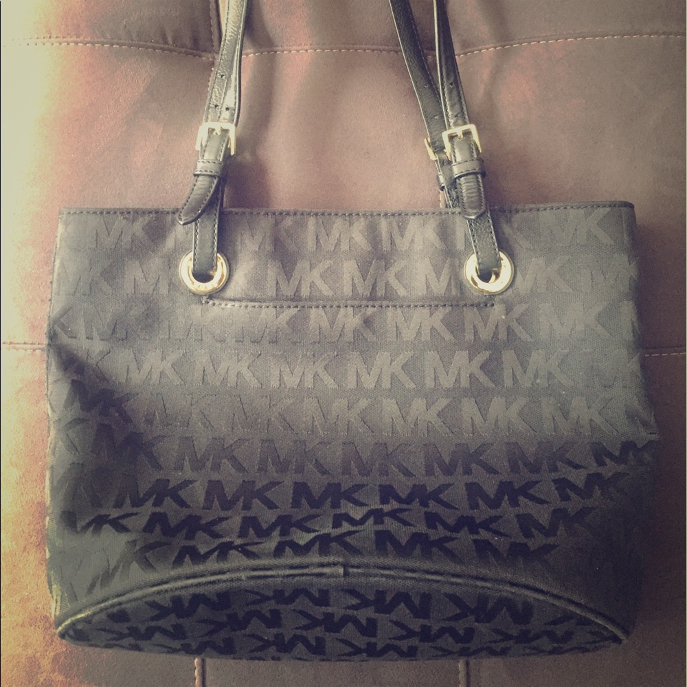 Michael Kors Medium Jet Set Tote