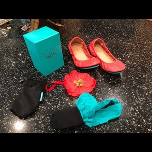 Limited Edition Poppy Tieks