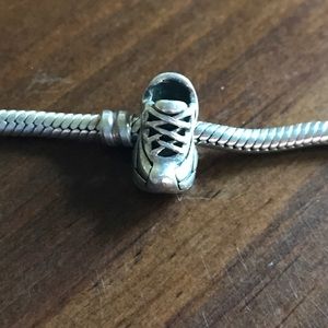 🎉 LAST CHANCE! CHAMILIA Sneaker Bracelet Charm
