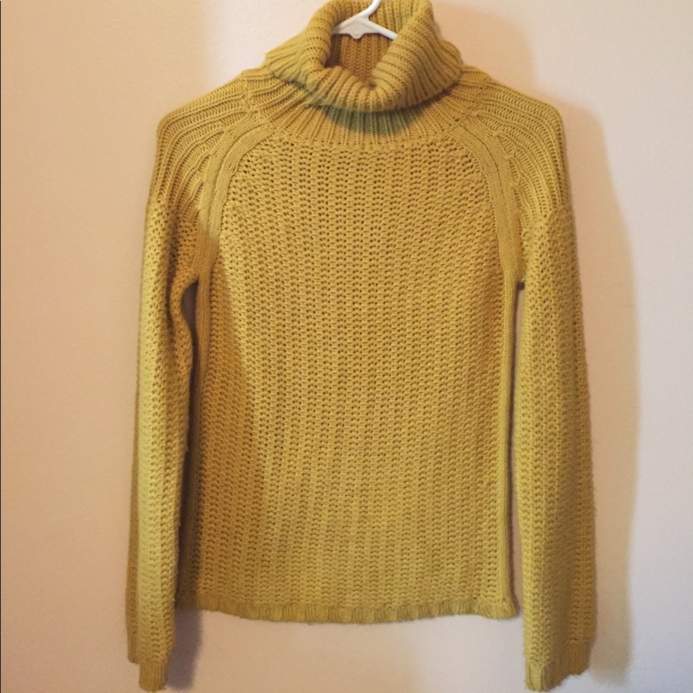 P&B turtle neck sweater!
