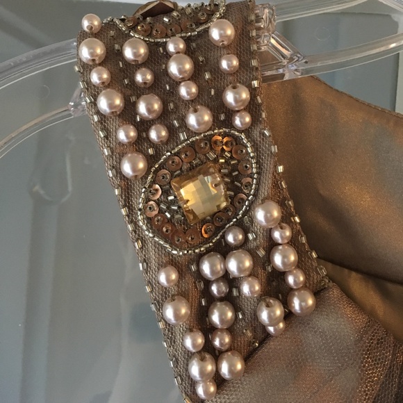 Formal gown - Picture 4 of 8