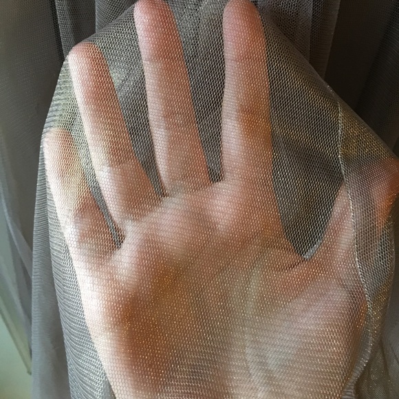 Formal gown - Picture 7 of 8