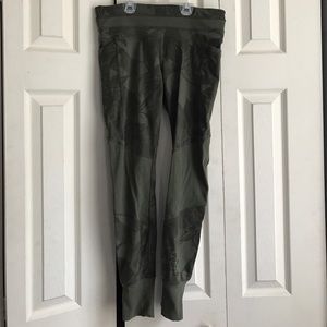 Athleta Tropical Excursion Tight