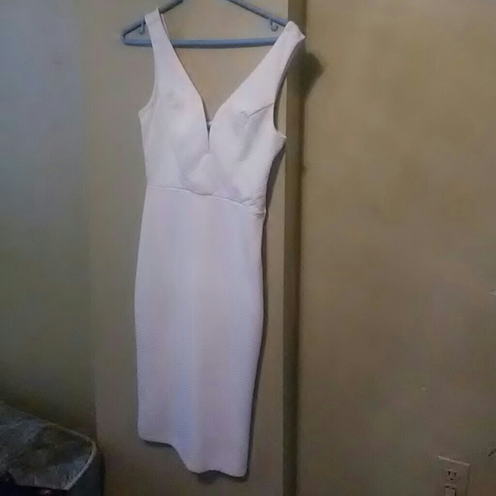 All white Sexy Dress ( fitted)